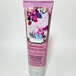 STRAWBERRY SNOWFLAKES Body Cream